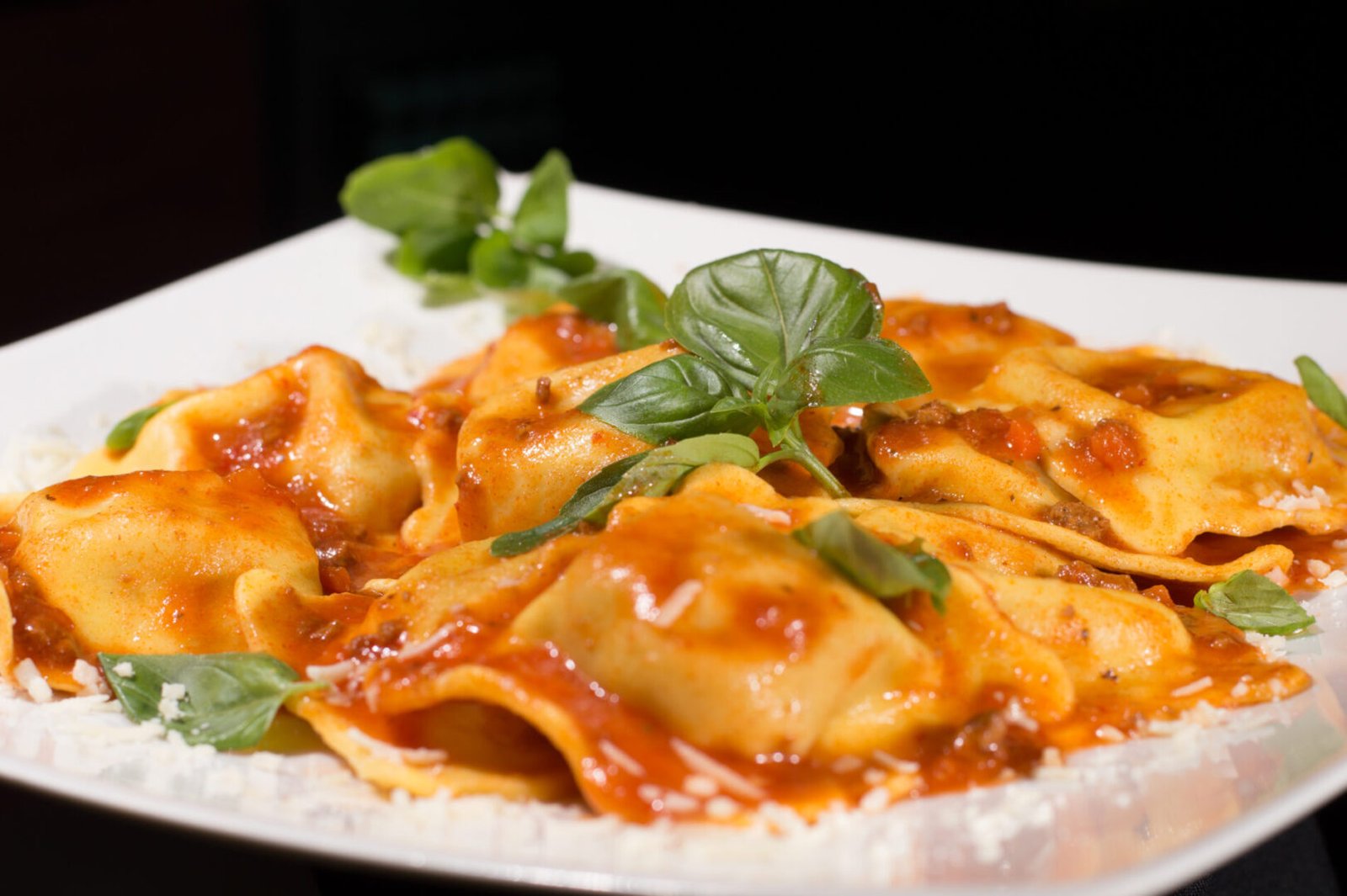 ravioli di carne ai pomodoro