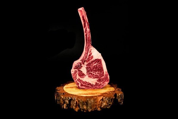 thomahawk steak